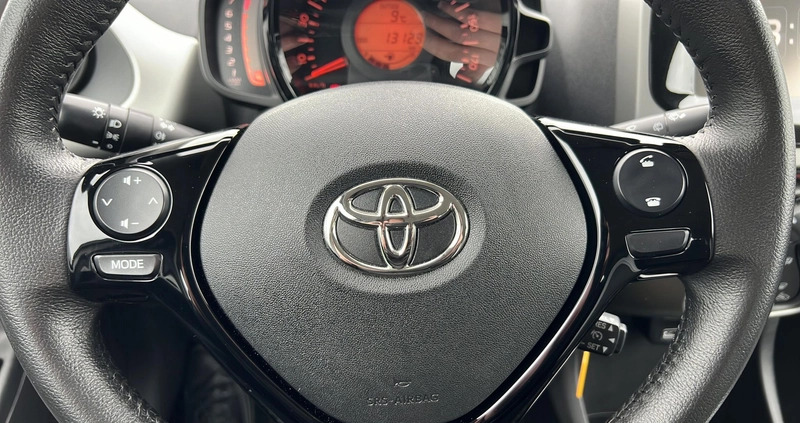 Toyota Aygo cena 41900 przebieg: 13128, rok produkcji 2017 z Pilica małe 379